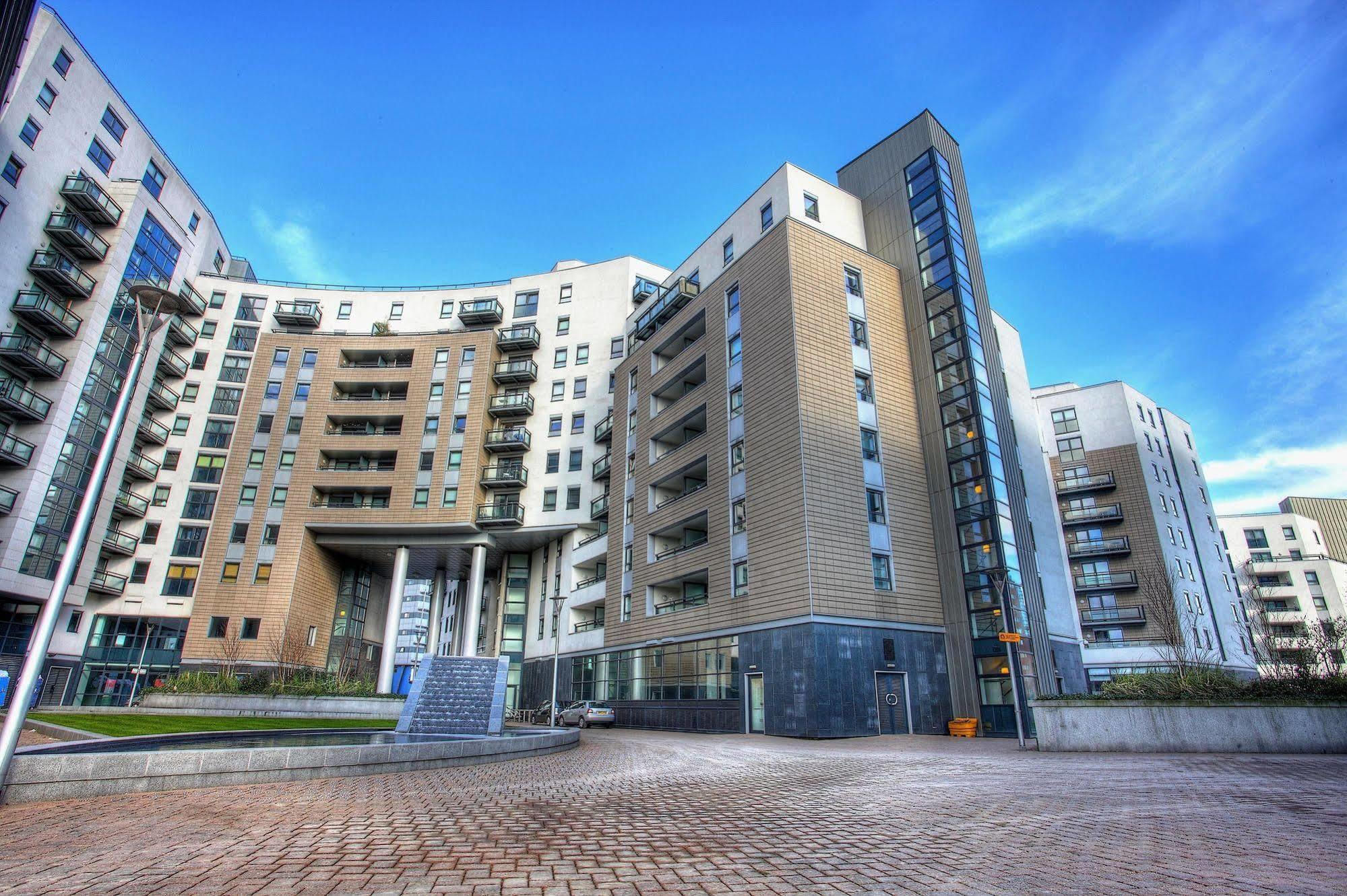 Quay Apartments Leeds リーズ エクステリア 写真