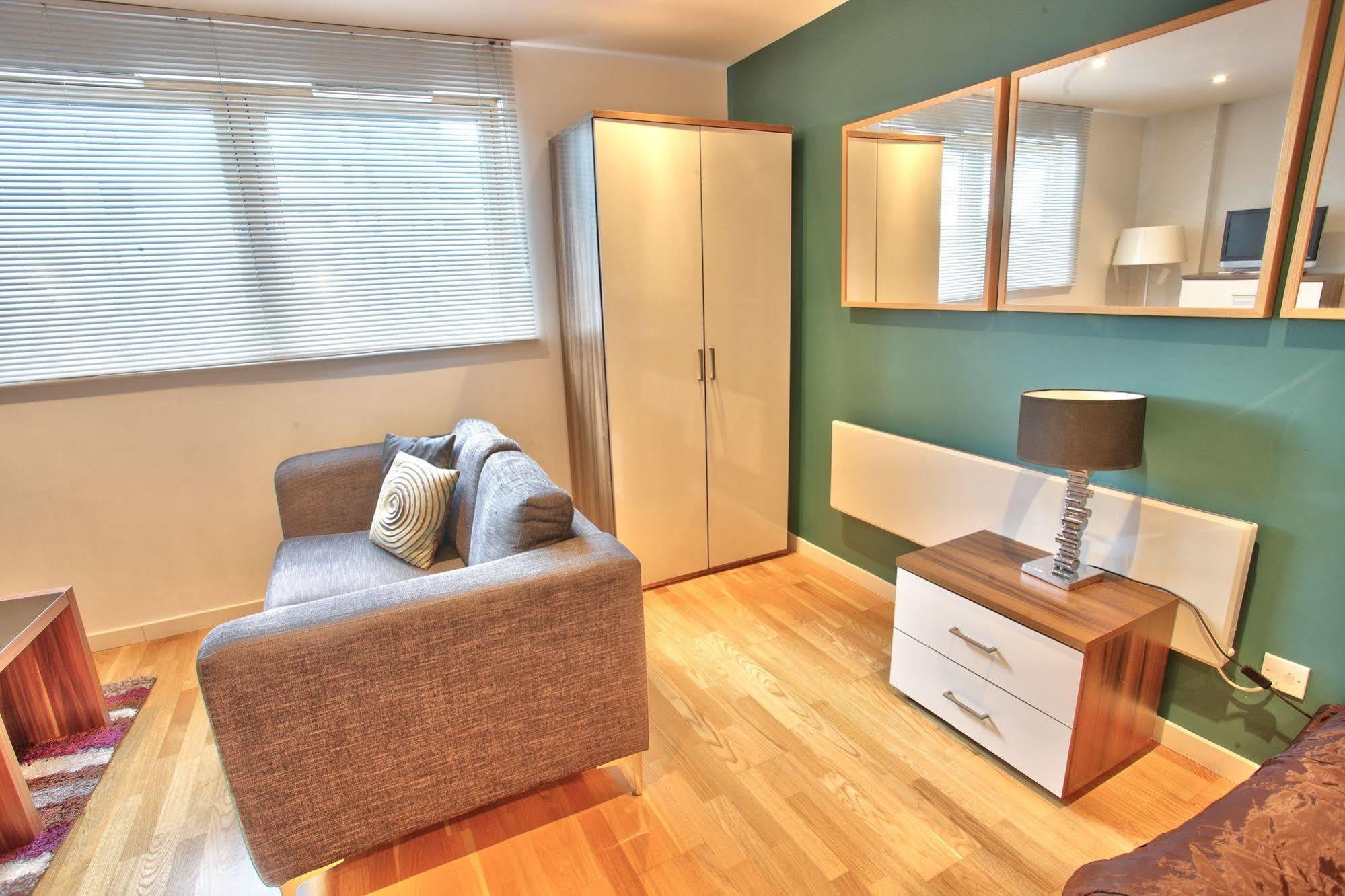 Quay Apartments Leeds リーズ エクステリア 写真