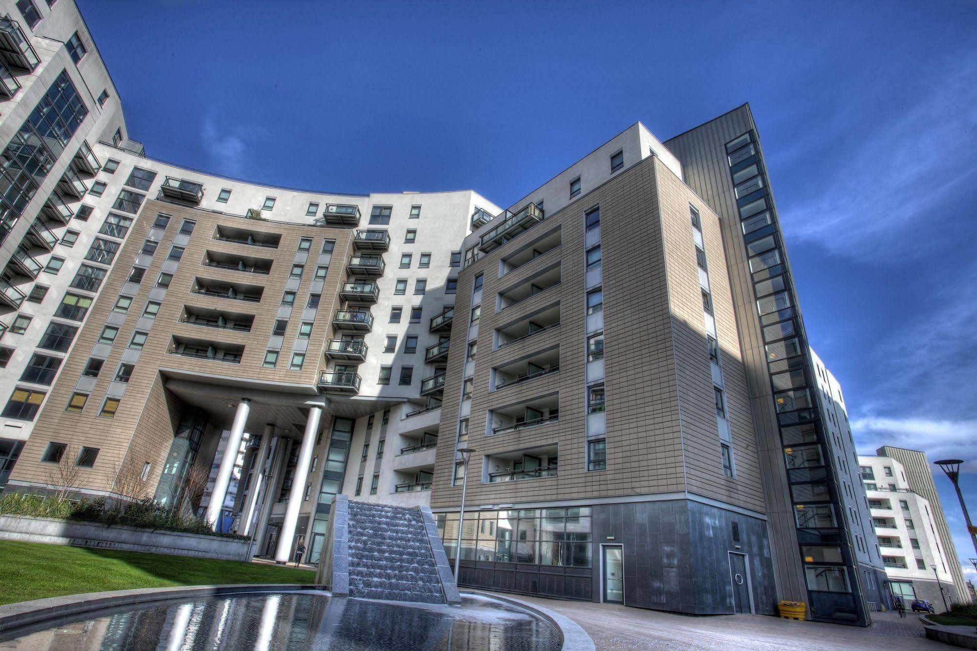 Quay Apartments Leeds リーズ エクステリア 写真
